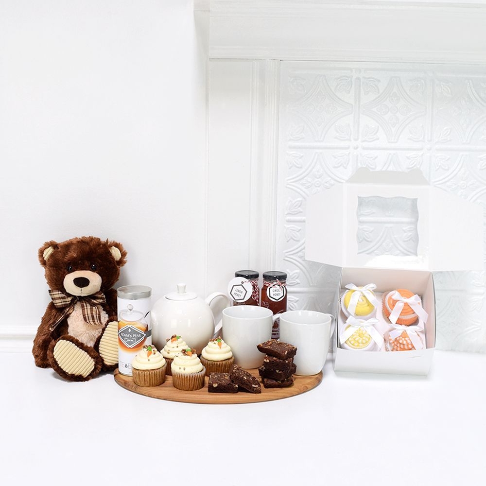 Assorted Chocolate Gift Box with Gourmet Treats – how the gift is presented