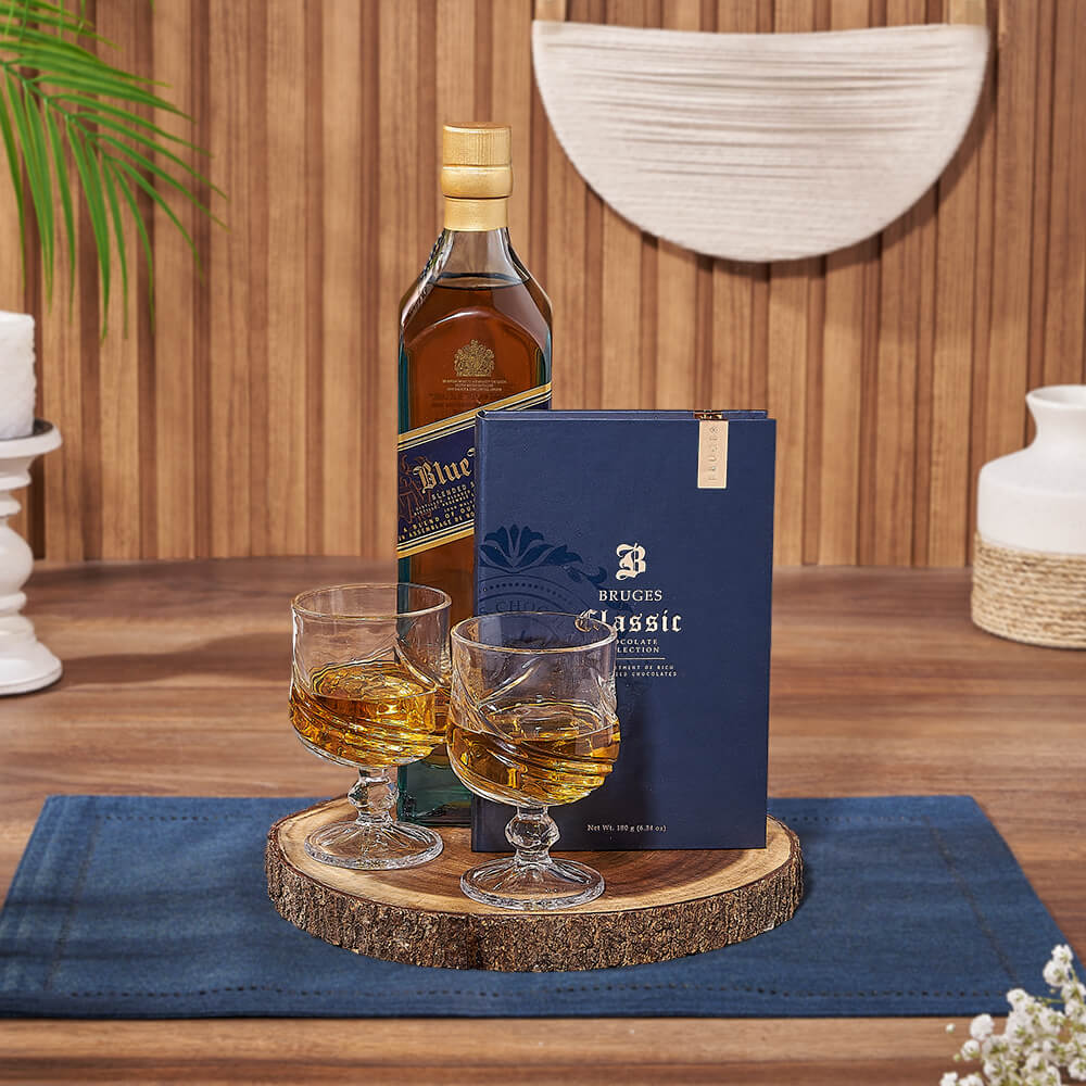 Liquor Basket with Whiskey and Chocolate – how the gift is presented