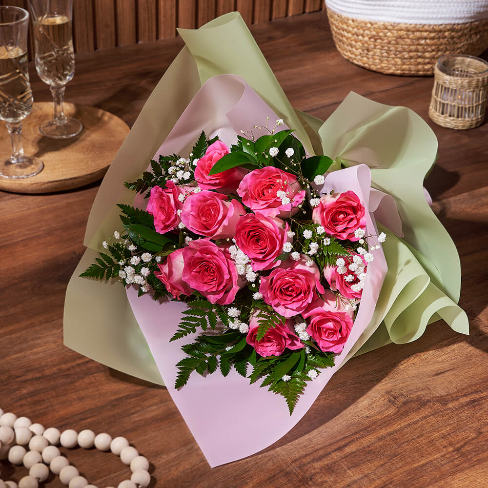 Premium 12-Stem Pink Rose Floral Bouquet – how the gift is presented