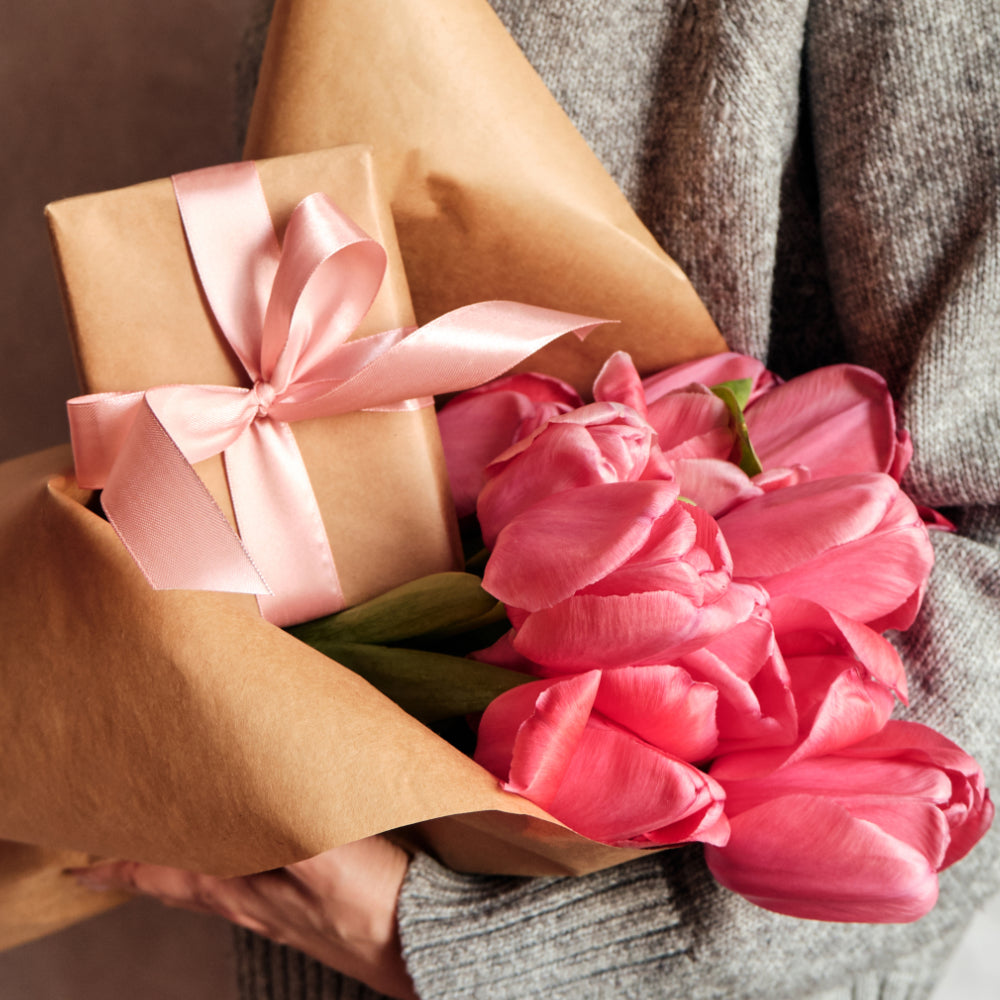 Toronto Baskets - Gift Baskets, Flower Gifts, Oakville gift baskets Delivery Toronto Baskets - Gift Baskets, Flower Gifts, Oakville gift baskets Delivery