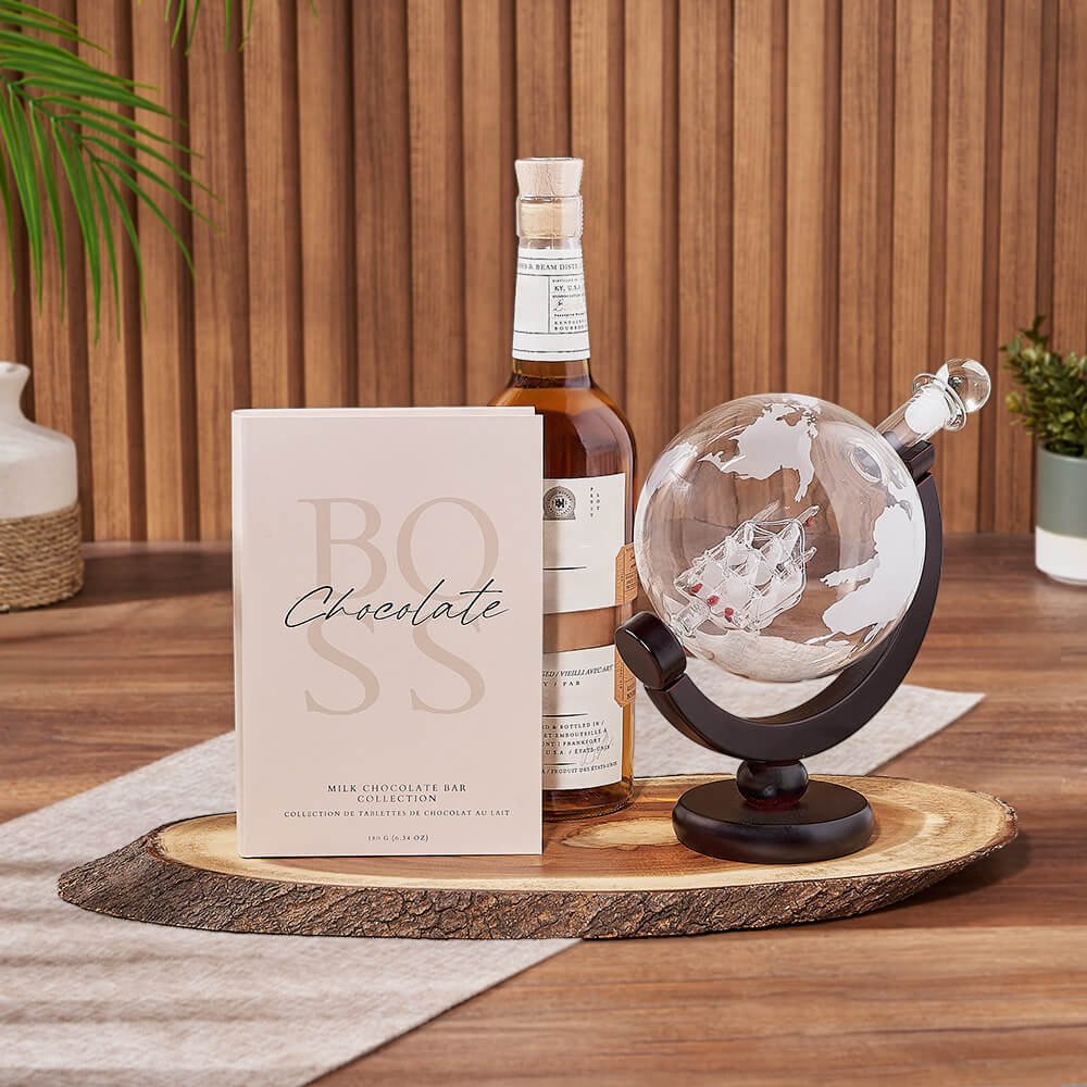 Whiskey Gift Basket with Etched Decanter – how the gift is presented