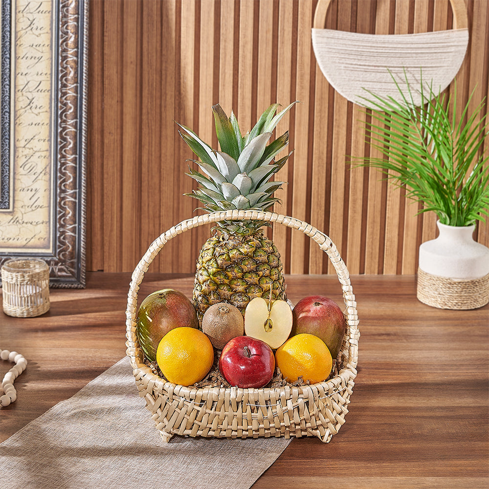 Wide Boat Fresh Fruit Basket – how the gift is presented