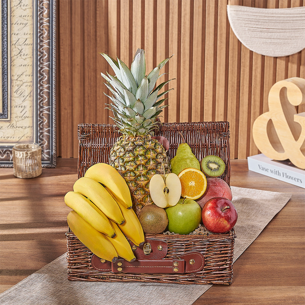 Classic Brown Willow Picnic Basket – how the gift is presented