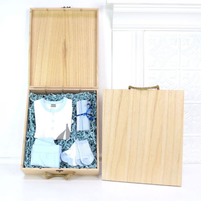 Baby Boy Essentials Crate – how the gift is presented
