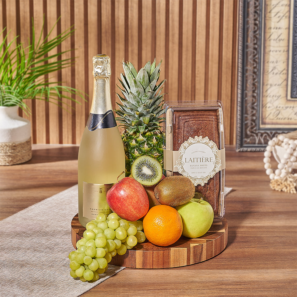 Banana Bread with Sparkling Wine Basket – how the gift is presented