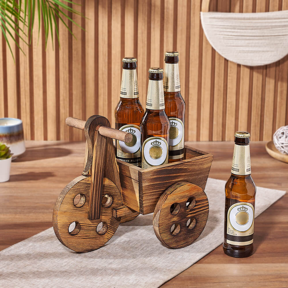 Beer Basket in Large Wooden Cart – how the gift is presented