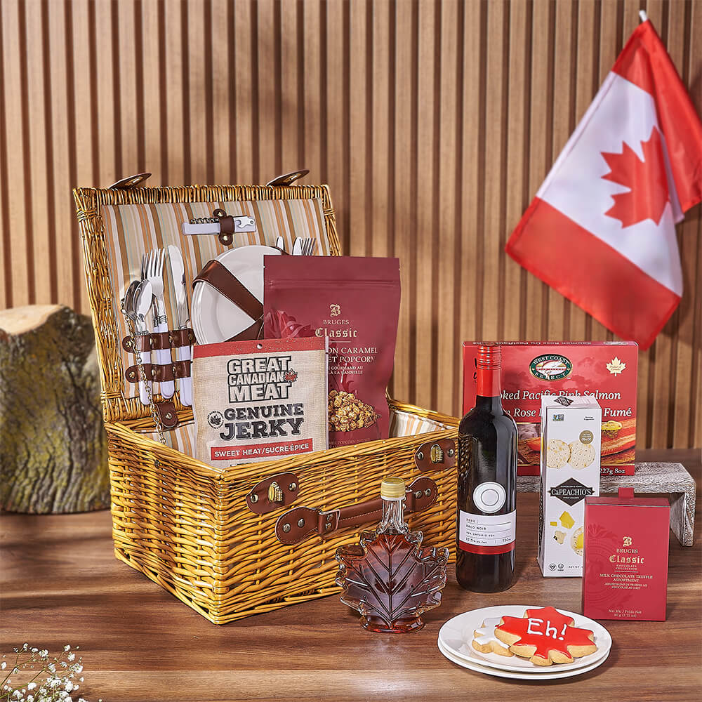 Canada Day Full Picnic Basket with Wine and Gourmet Treats – how the gift is presented
