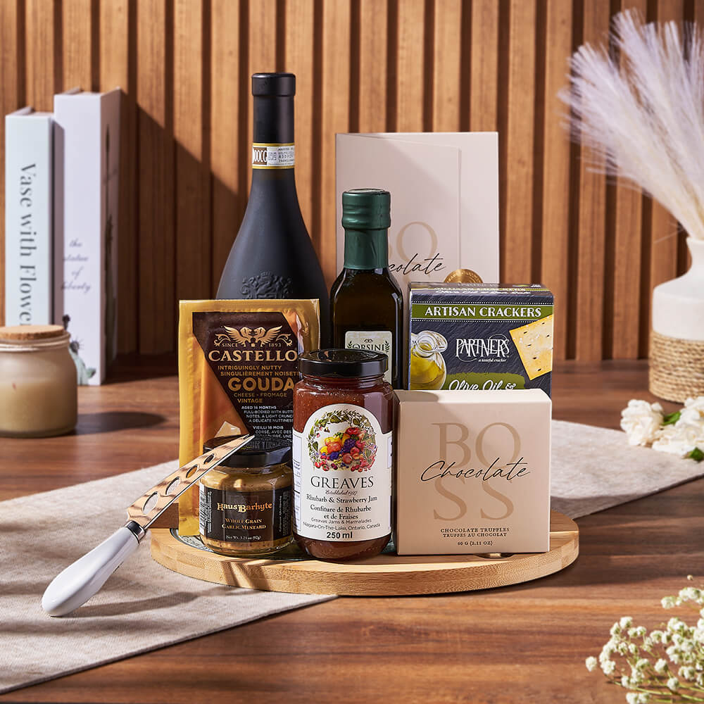 Wine and Gourmet Cheese Board Basket – how the gift is presented