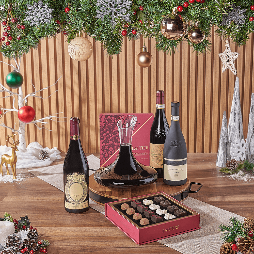 Holiday Wine Gift Set with Glass Decanter and Chocolates – how the gift is presented