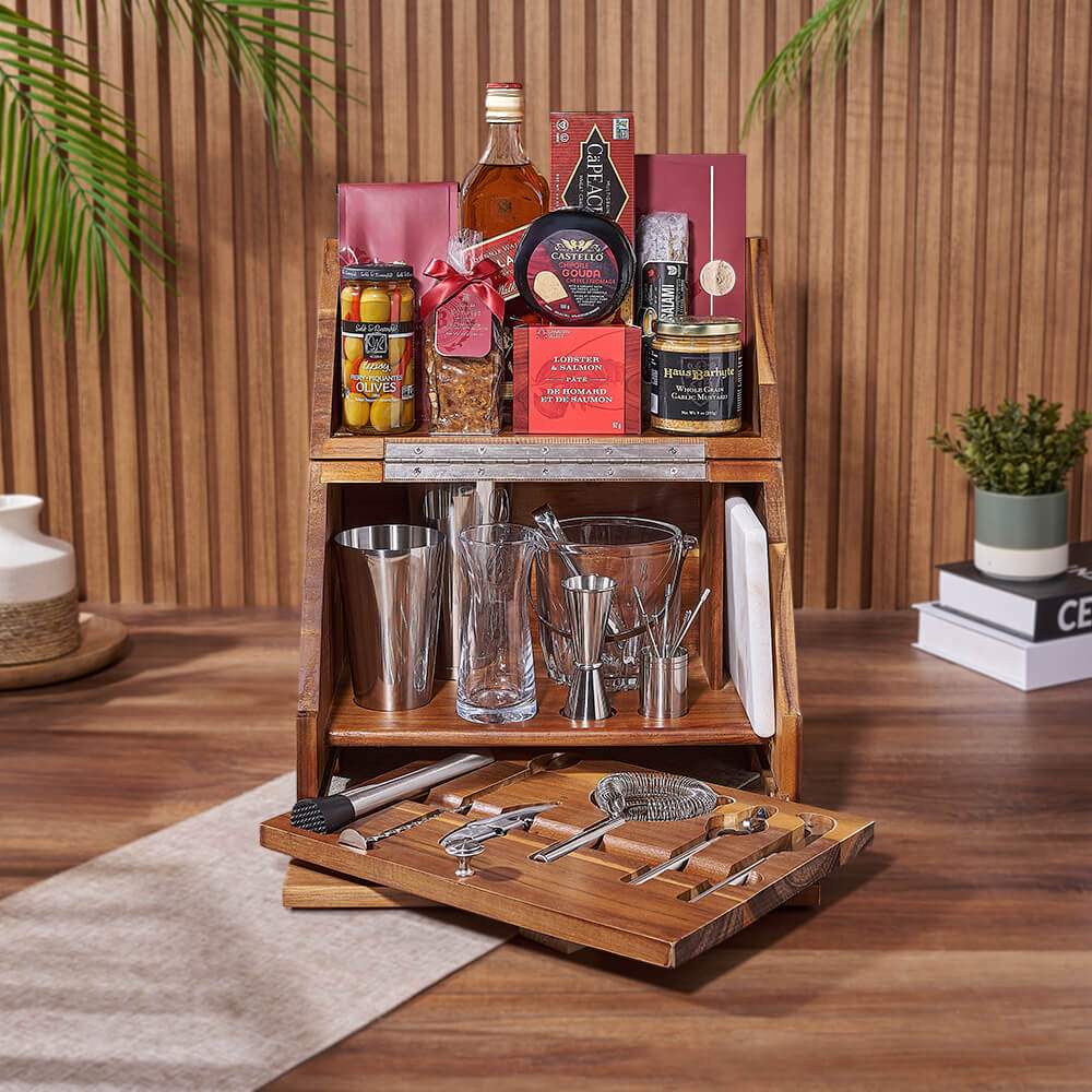 Gourmet Bar Set with Liquor – how the gift is presented