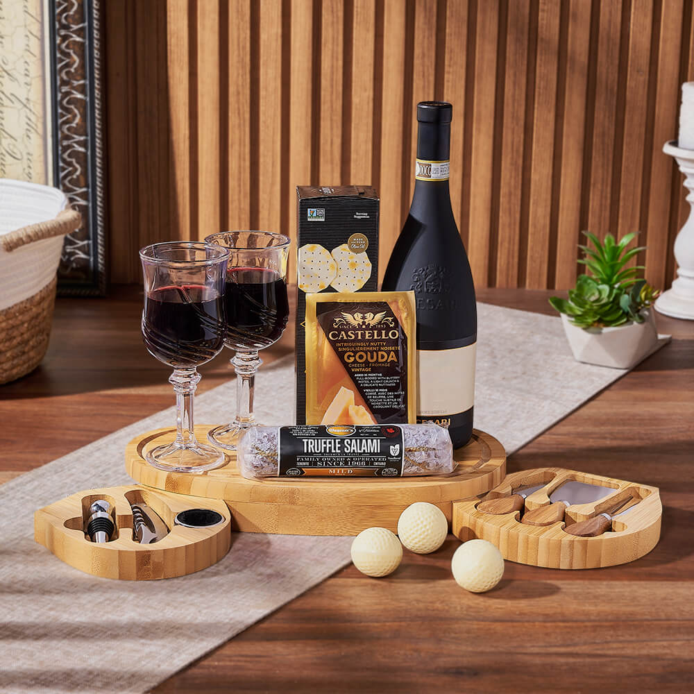 Golf-Themed Wine Gift Set with Crackers – how the gift is presented