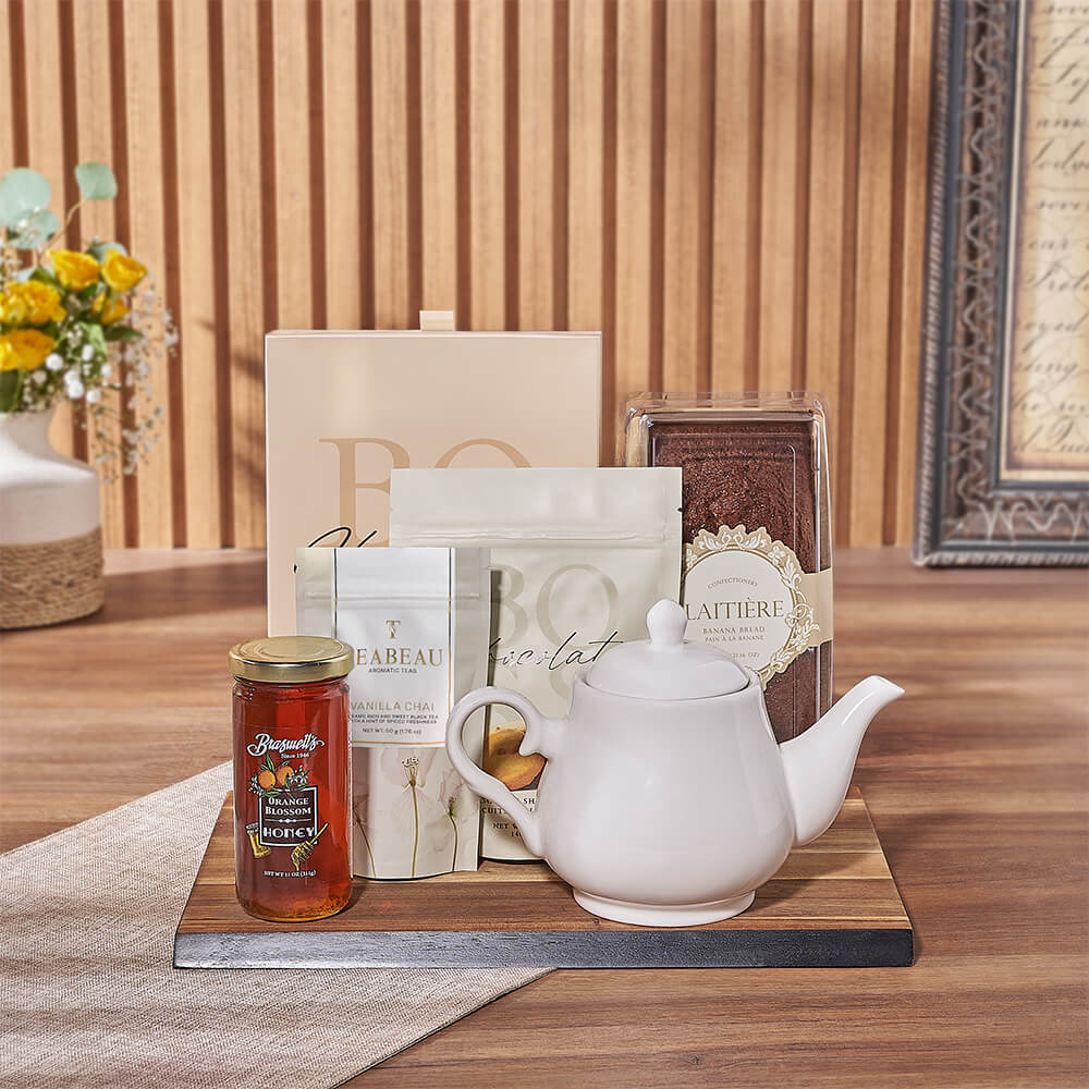 Gourmet Vanilla Chai Tea Gift Basket with Fine Treats – how the gift is presented