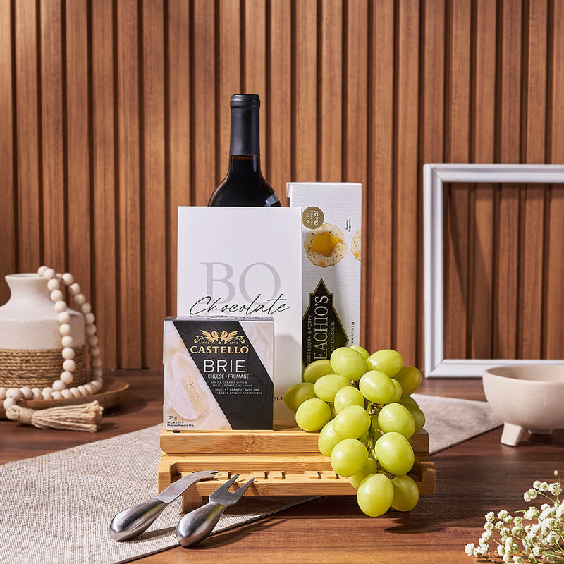 Grange Park Wine & Cheese Basket, wine gift, wine, cheese gift, cheese, chocolate gift, chocolate, fruit gift, fruit, Toronto delivery