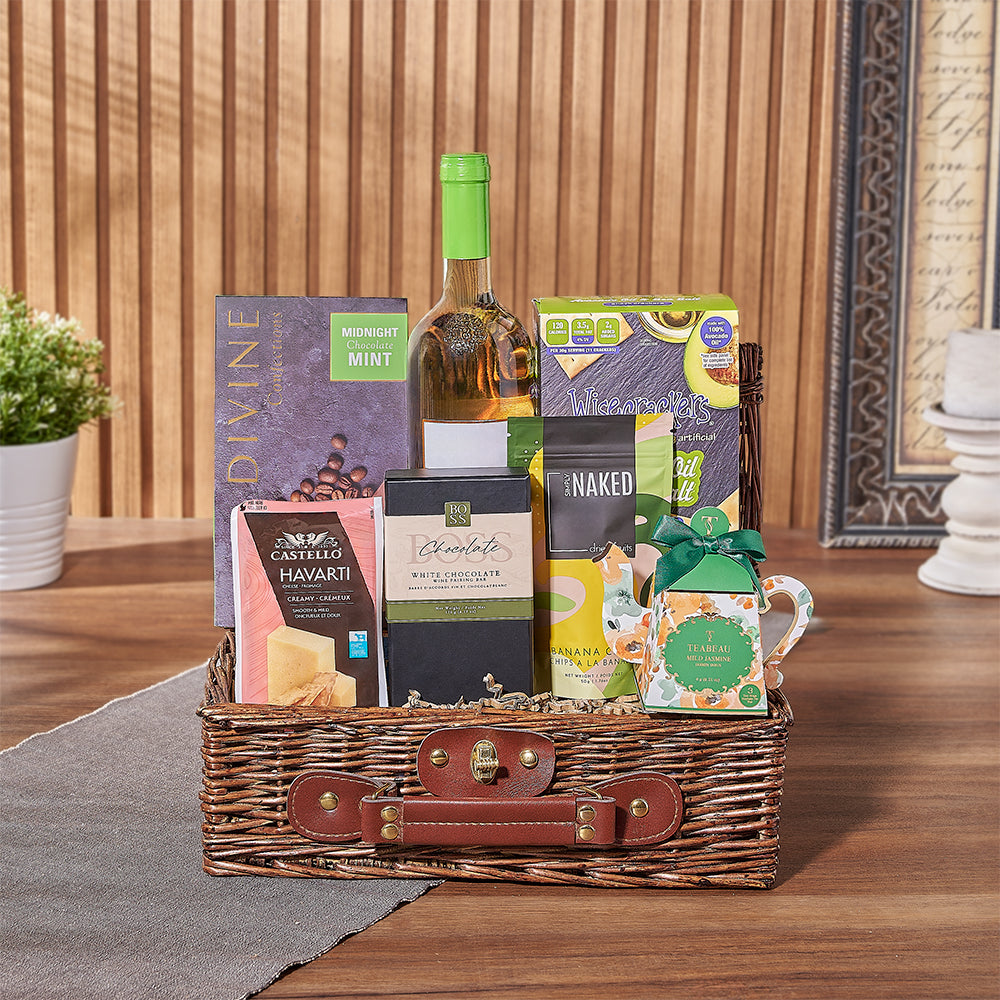 Signature Kosher Wine Gift Basket – how the gift is presented