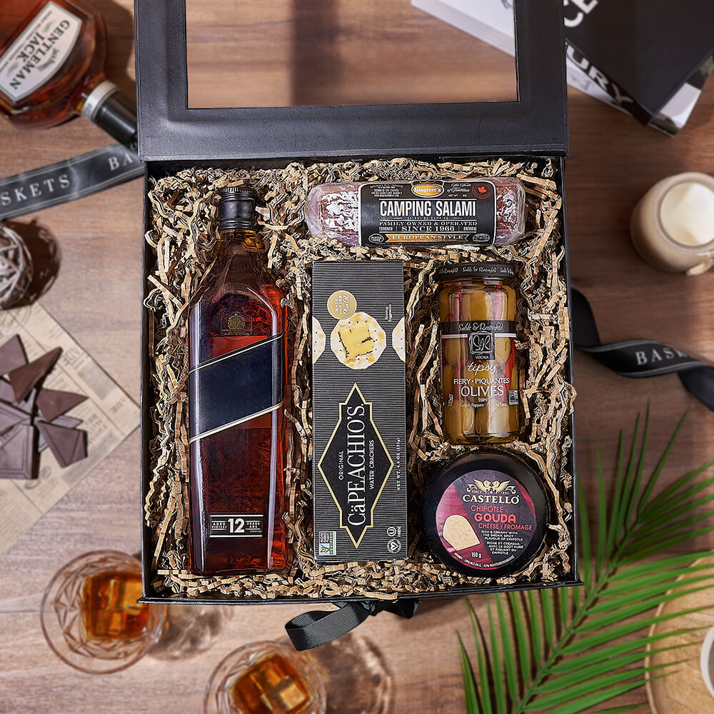 Whiskey with Chipotle Gouda Gift Basket – how the gift is presented