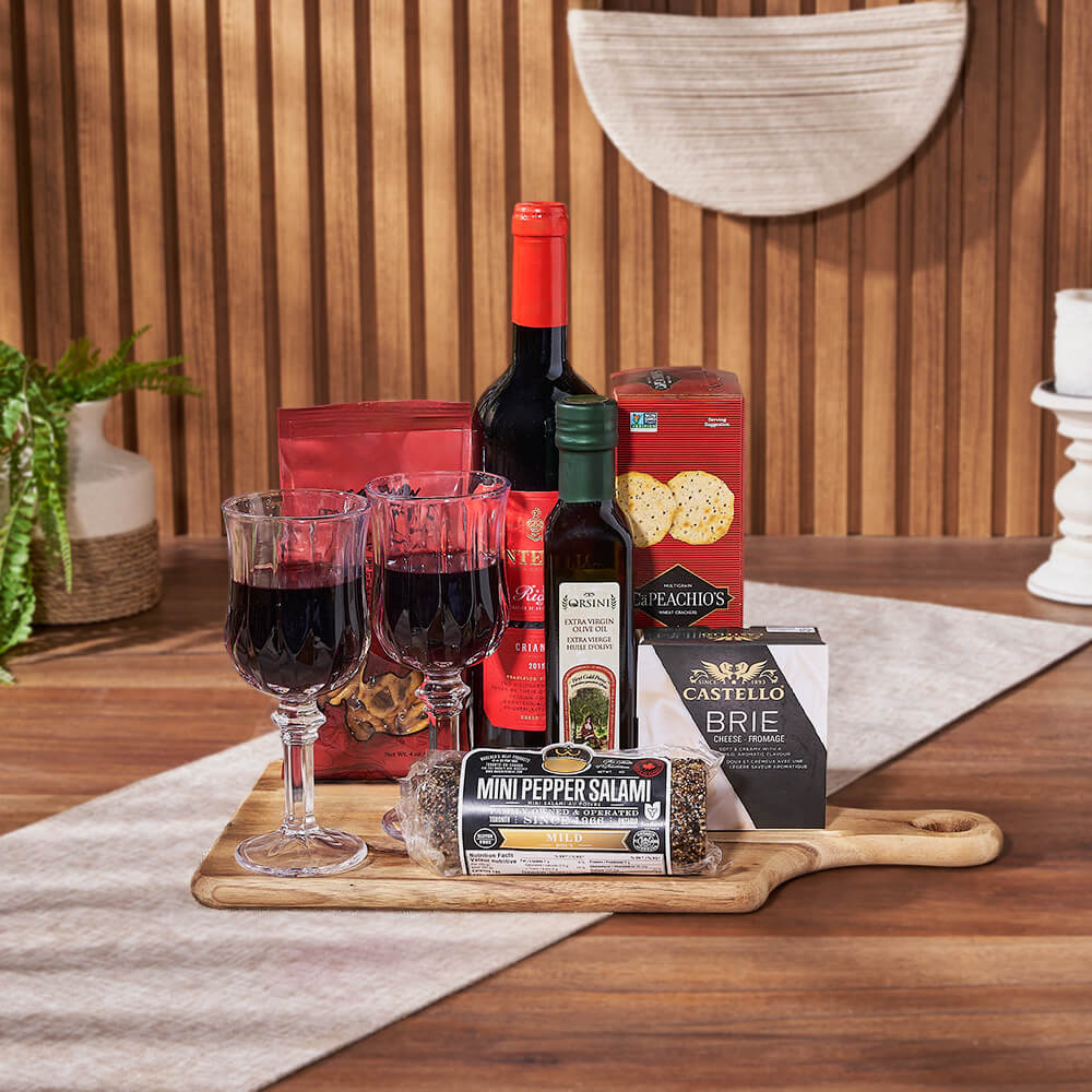 Wine Gift Set with Brie Salami – how the gift is presented