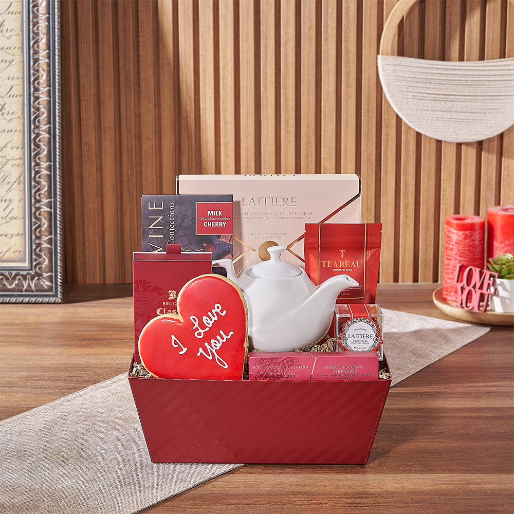 Valentine's Gourmet Tea and Sweets Basket – how the gift is presented