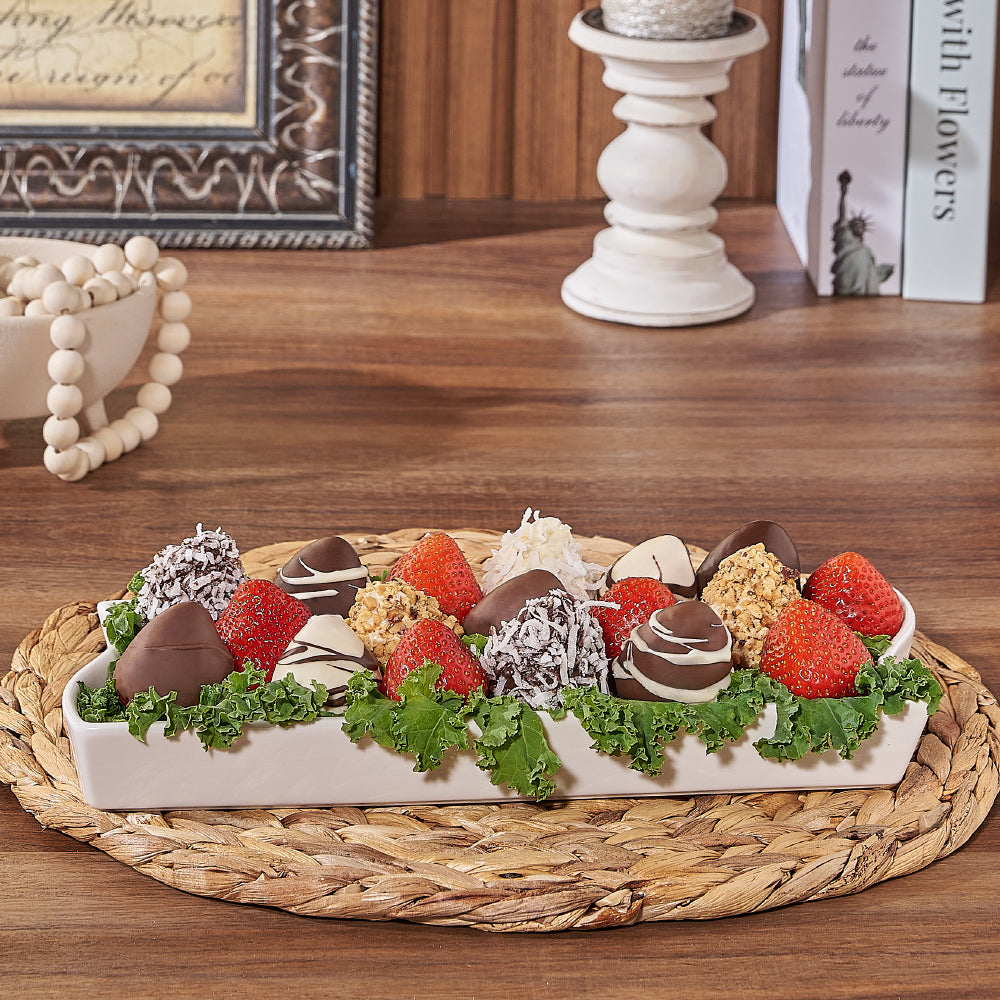 Riverdale Chocolate Dipped Strawberries Dish, Toronto – how the gift is presented