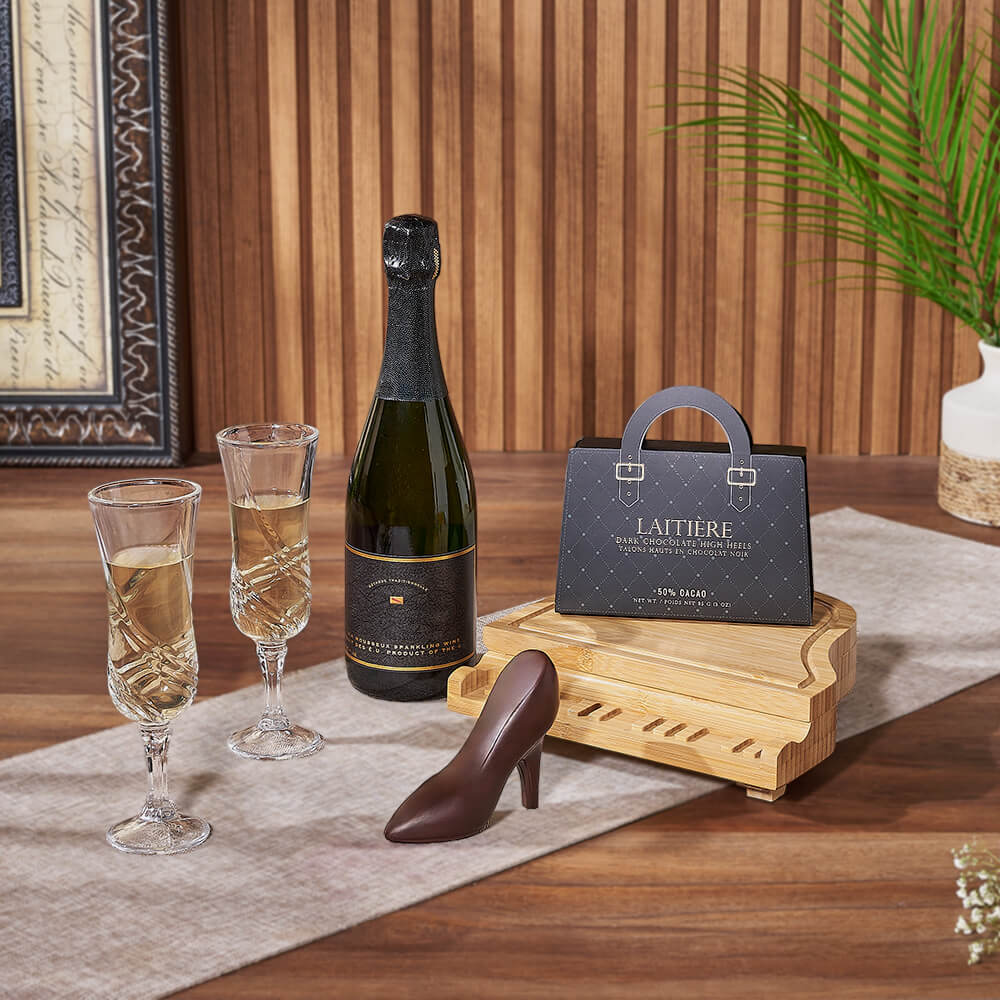 Sparkling Wine Gift Basket, Toronto – how the gift is presented