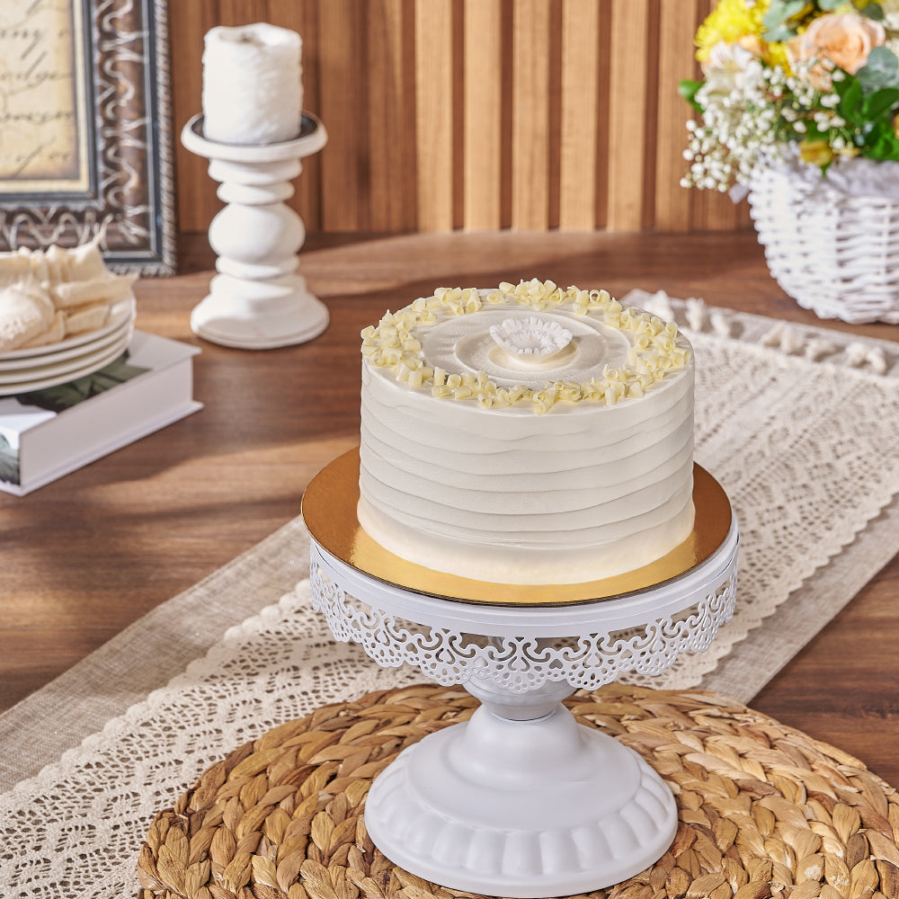 Classic Vanilla 6-Inch Cake – how the gift is presented