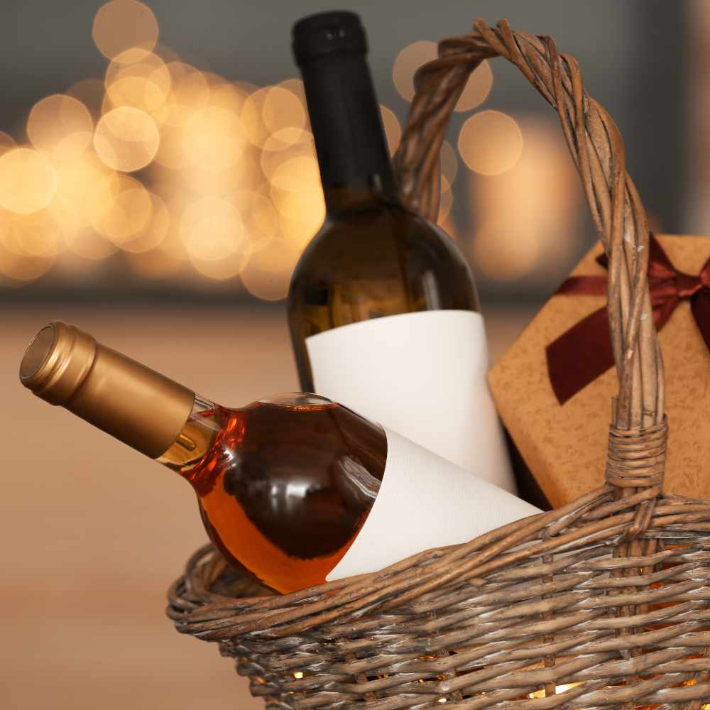 Toronto Baskets - Wines, Chocolates, Gourmet Food, Cheese, Crackers, Meats, Whitby Gift Baskets Delivery.