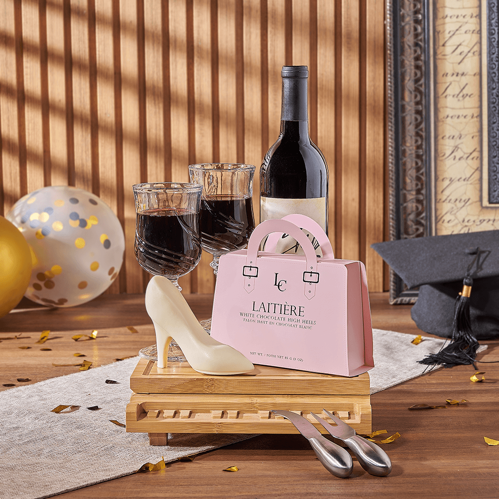 Fontana Swirl Glass Wine Gift Basket – how the gift is presented