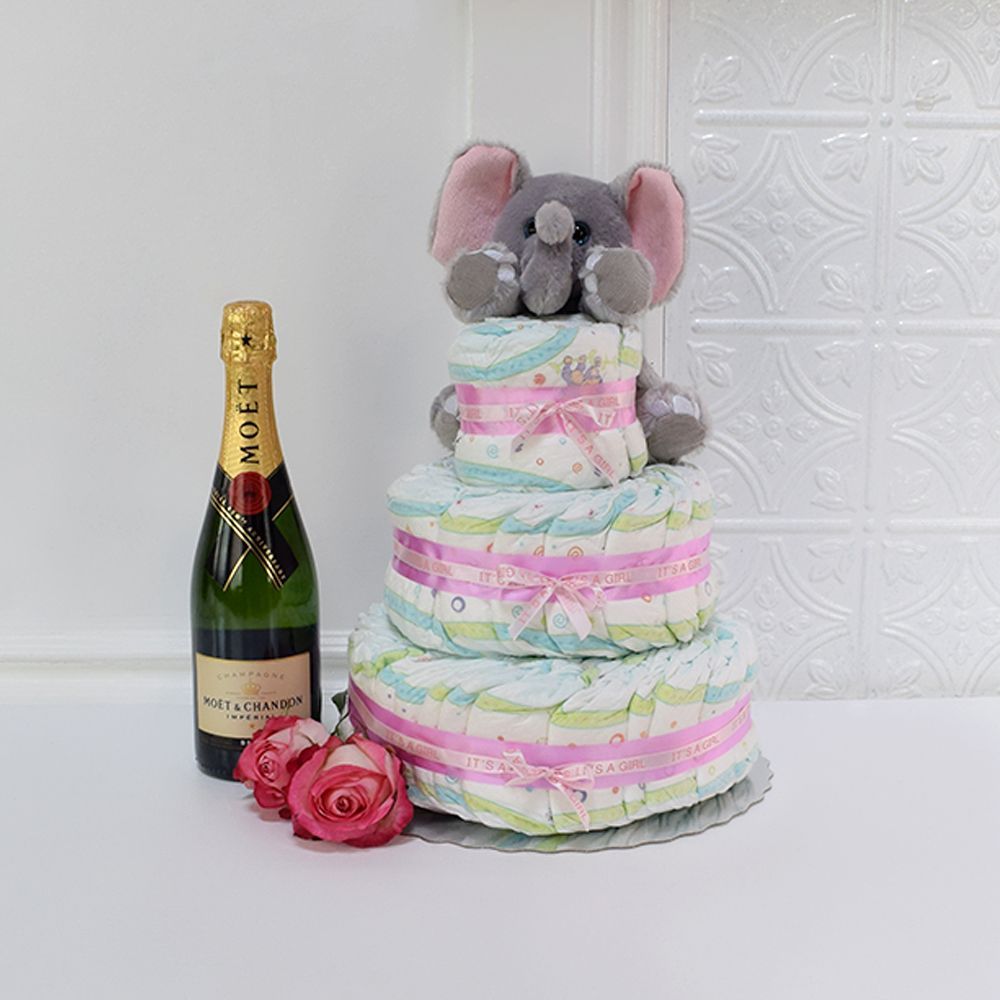 Plush Elephant Diaper Cake with Champagne – how the gift is presented
