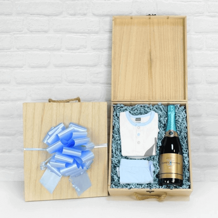 Champagne Gift for Newborn Baby Boy – how the gift is presented